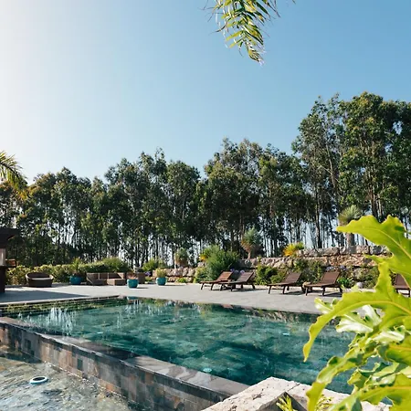 Lagoa House - Breakfast Included לינה וארוחת בוקר Serra do Bouro